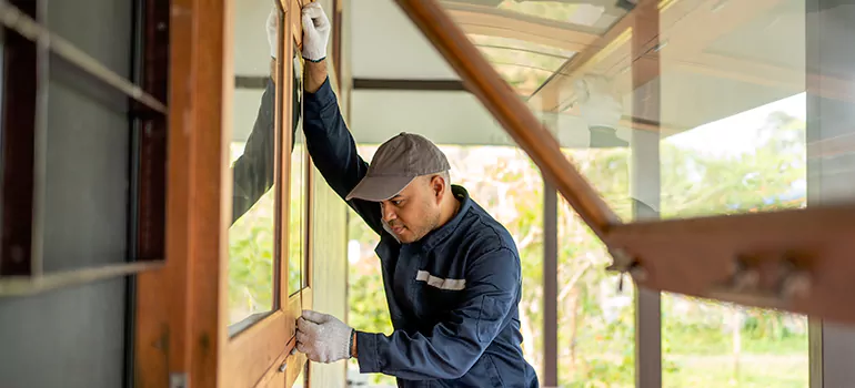 Double Hung Vinyl Window Sash Replacement in East Lake, FL